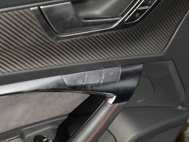 Audi RS6 Avant LM22 Keramik 305km/h Carbon HuD Dynami