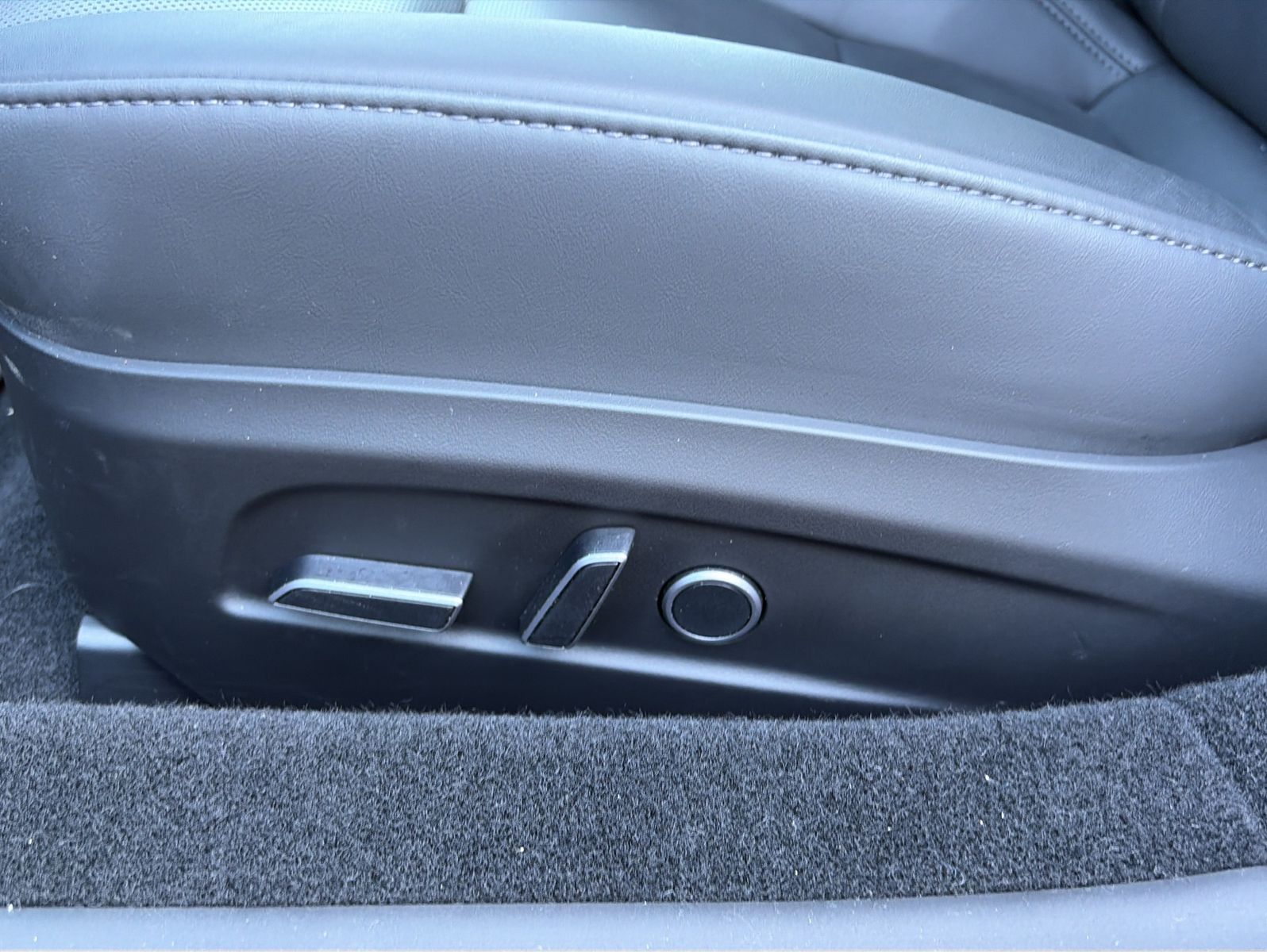 Tesla Model 3 Standard Range+ * Highland
