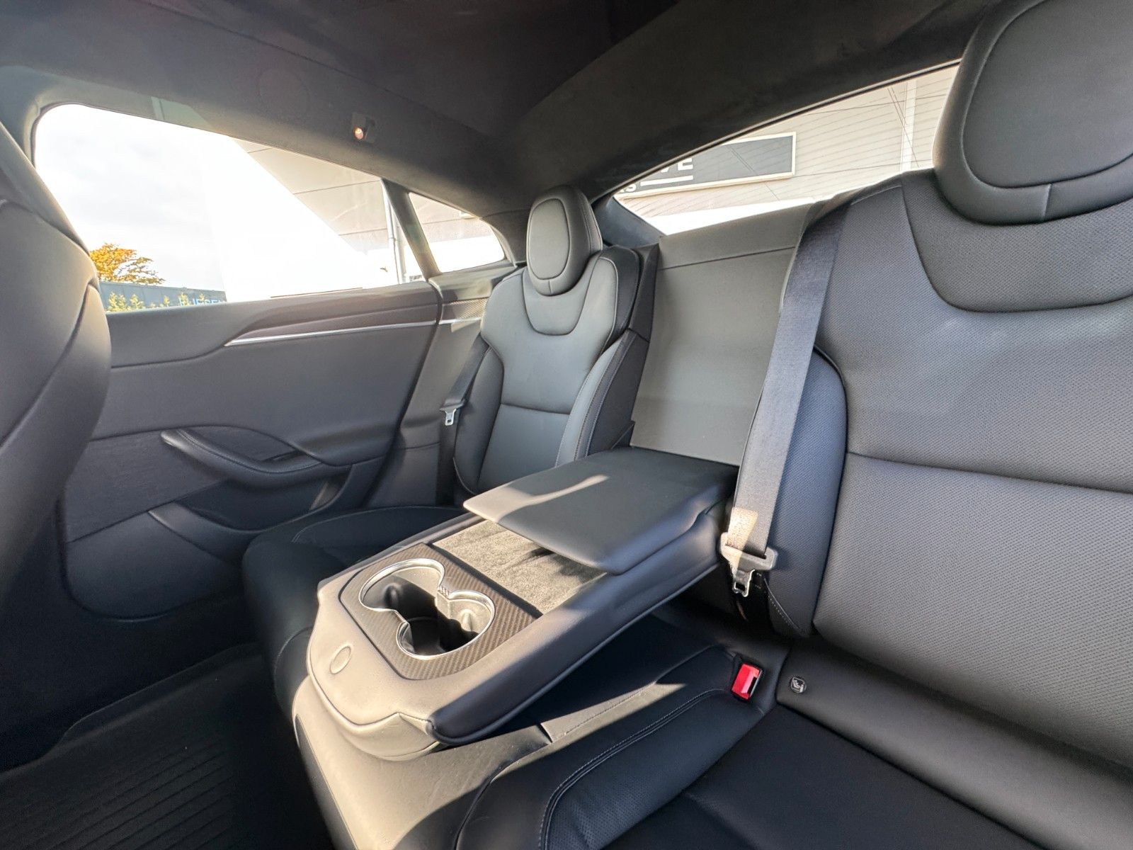 Tesla MODEL S PLAID | CARBON | 21" ARACHNID | TOW |
