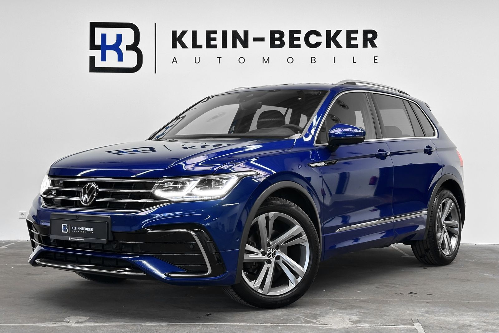 Volkswagen Tiguan R-Line - Samsaru's Car Outlet