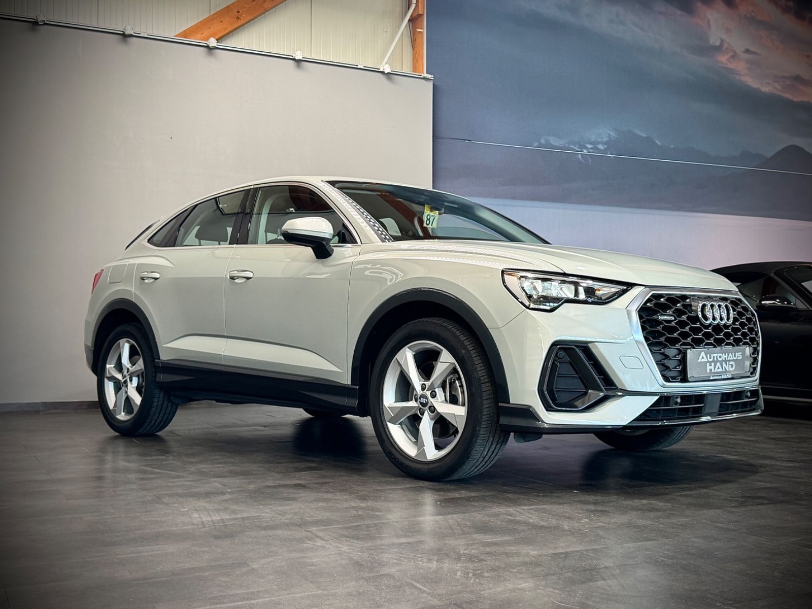 Audi Q3 Sportback 45 TFSI quattro - Samsaru's Car Outlet