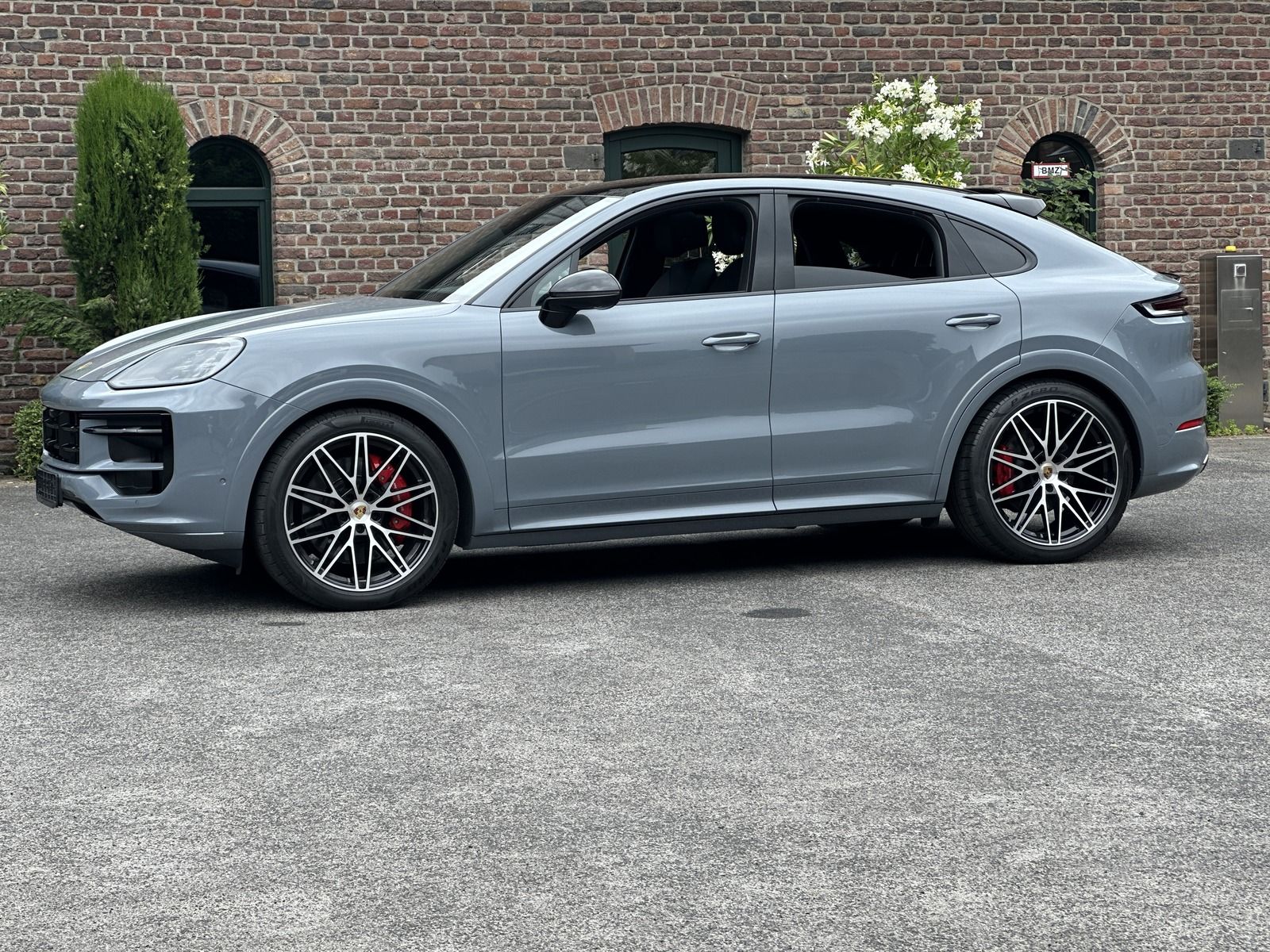Porsche Cayenne S  Coupe SPORTDESIGN-ABGAS*BOSE*HD MATRI