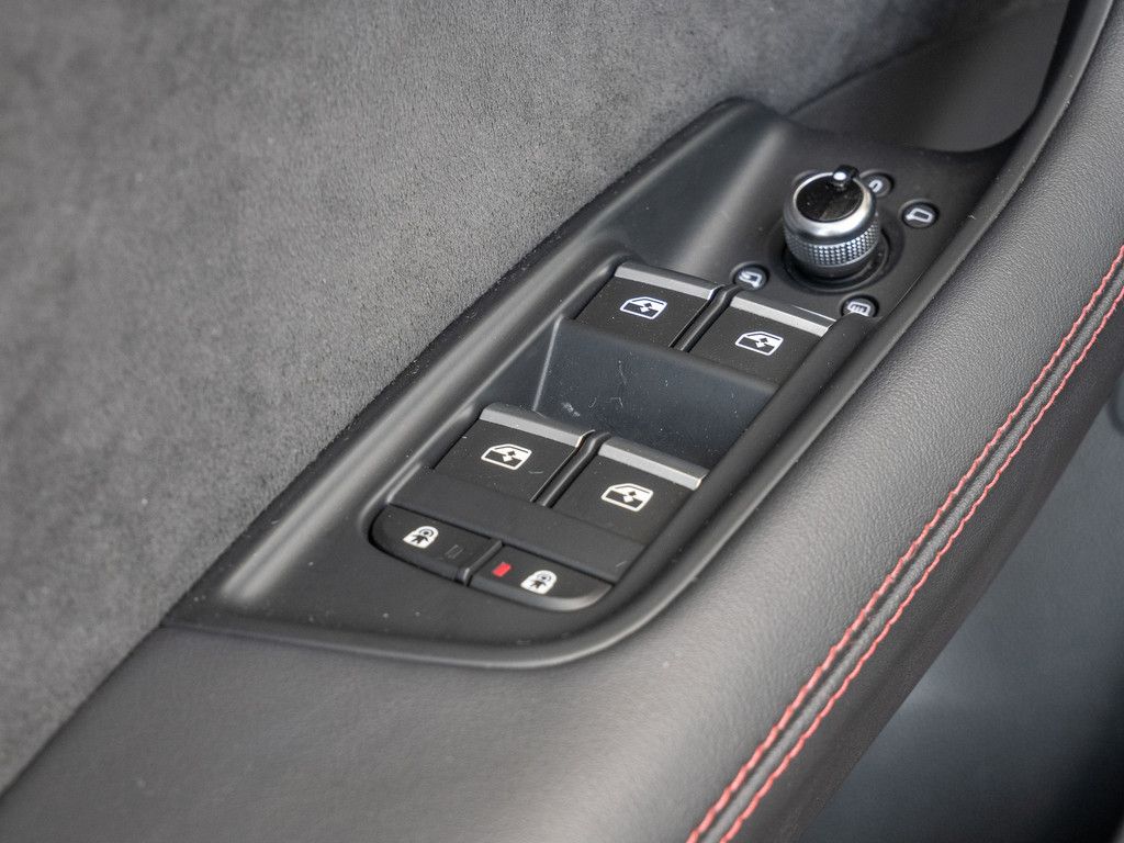 Audi Q7 50 TDI quattro competition plus AHK STANDHZ.