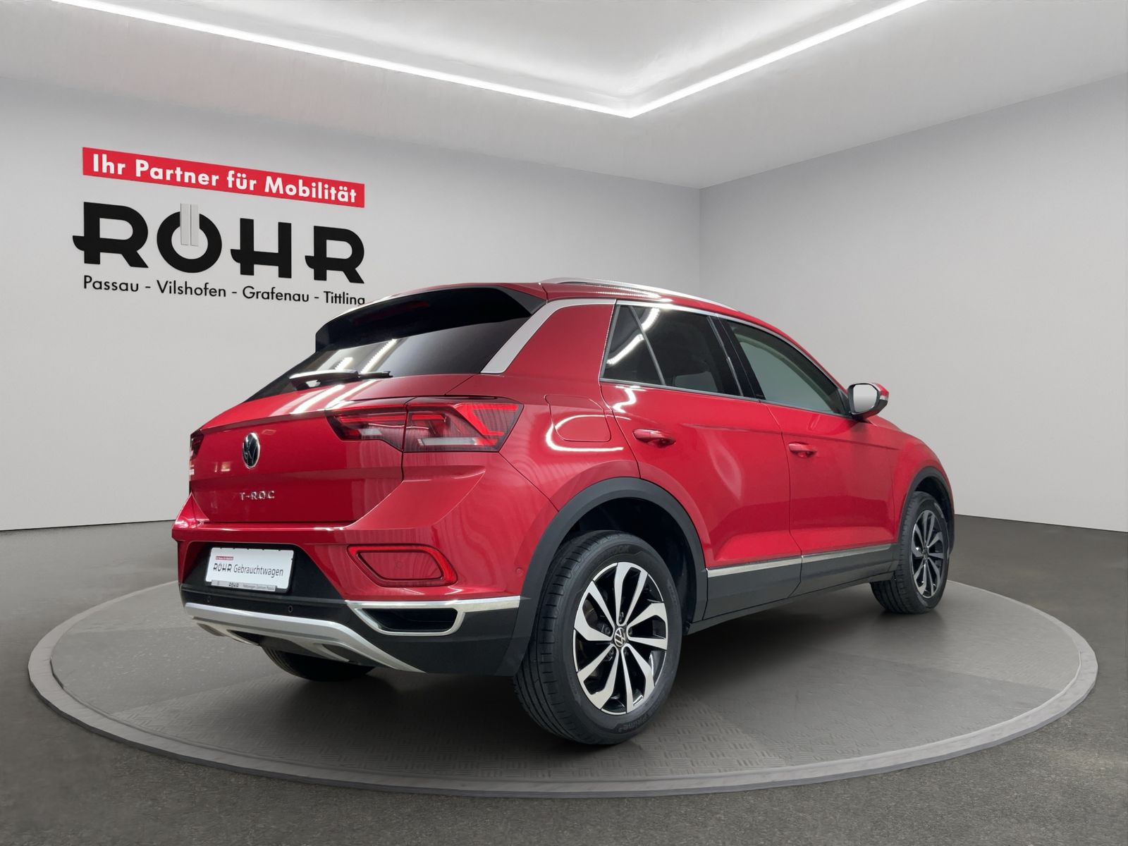 Volkswagen T-ROC 1.5 TSI - Samsaru's Car Outlet