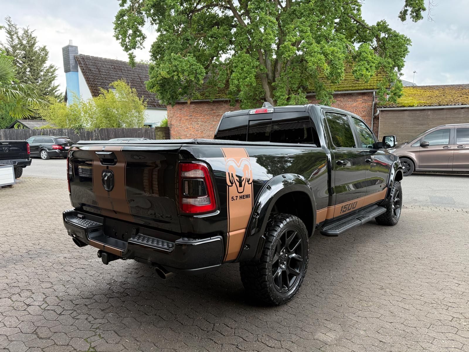 Dodge LPG*LARAMIE*OFFROAD*LIFT*AHK*NAVI*LED*GARANTIE*