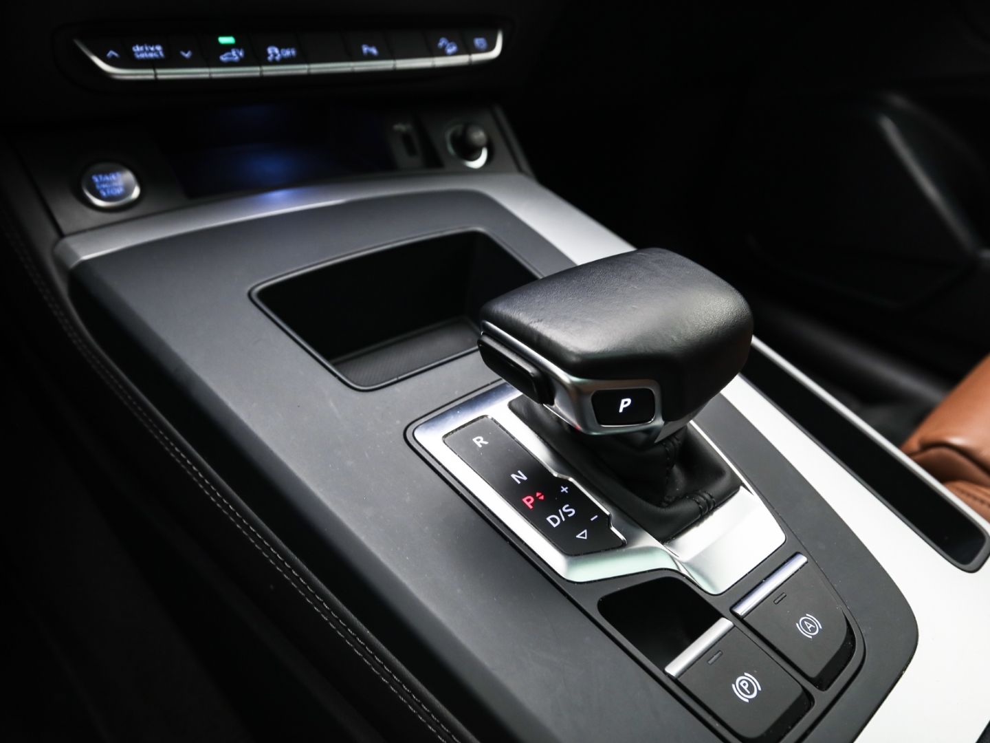 Audi Q5 55 TFSI e qu S line Pano AHK HuD Kamera