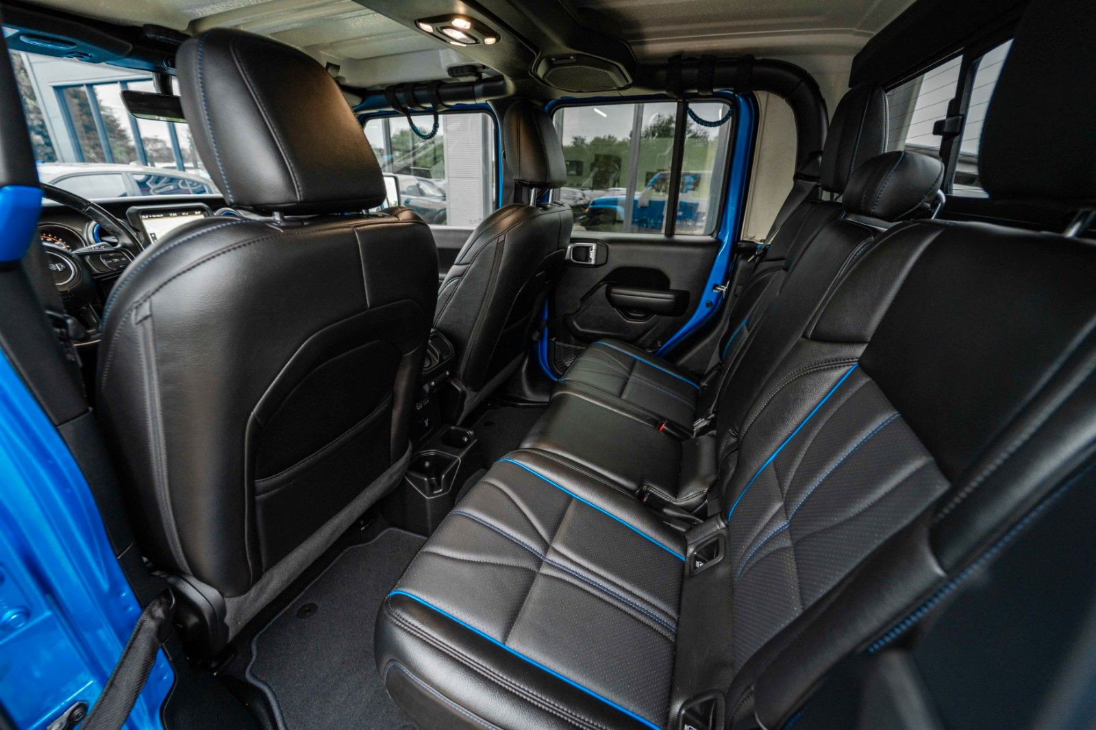 Jeep Gladiator Willys 3.6 V6 285 PS | 4x4 Crew Cab