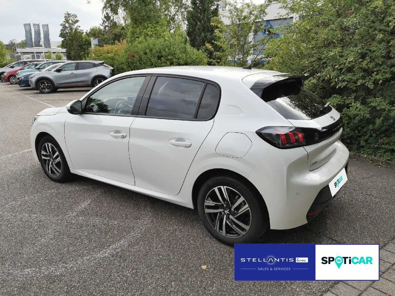 Peugeot 208 Allure 1.2 PureTech - Samsaru's Car Outlet