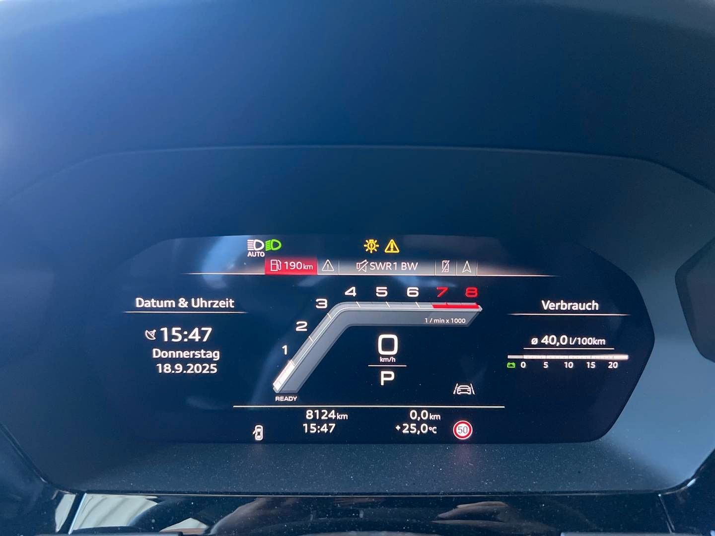 Audi A3 S-Tronic Sportback-Klimaaut-Navi-360°-SH-17"