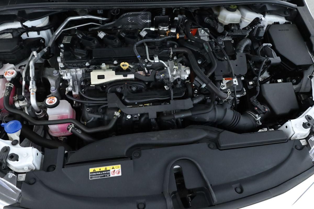 Toyota Corolla Touring Sports 2.0 CVT Team D Navi Kam