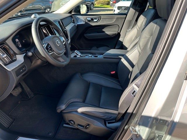 Volvo XC60 T8 Ultra Dark Recharge Plug-In Hybrid AWD