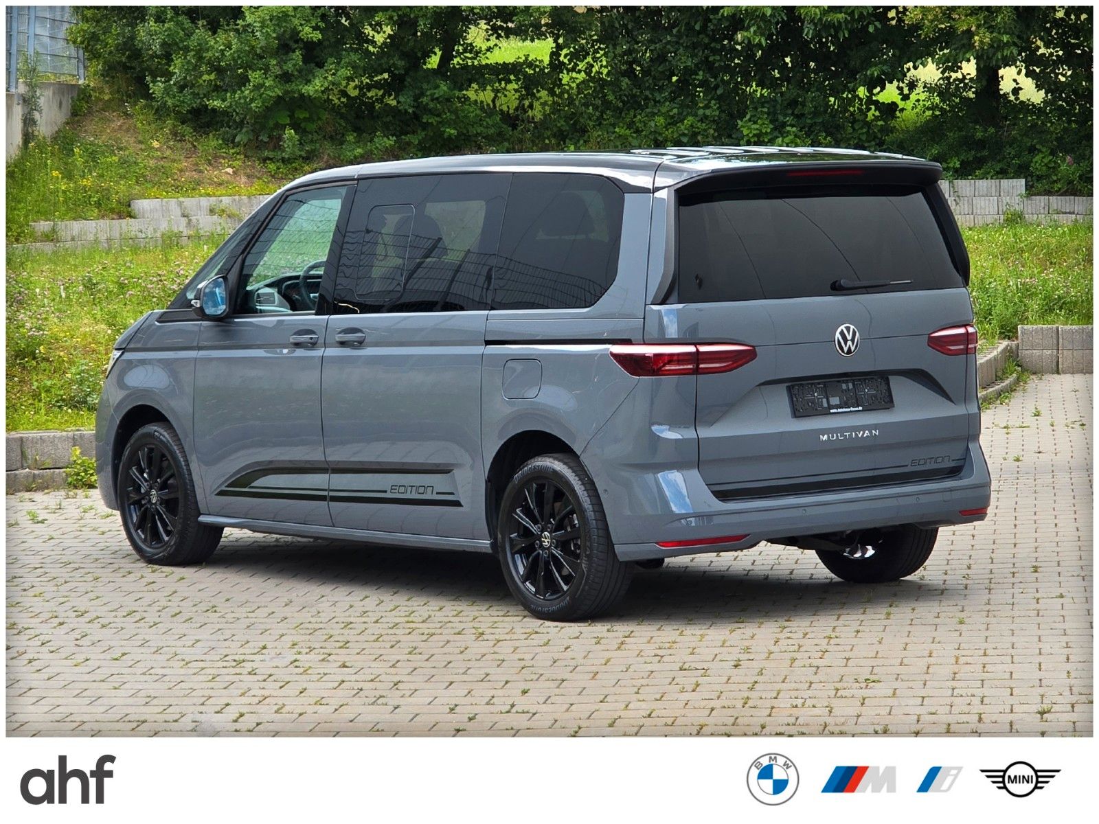 Volkswagen T7 Multivan EDITION - Samsaru's Car Outlet