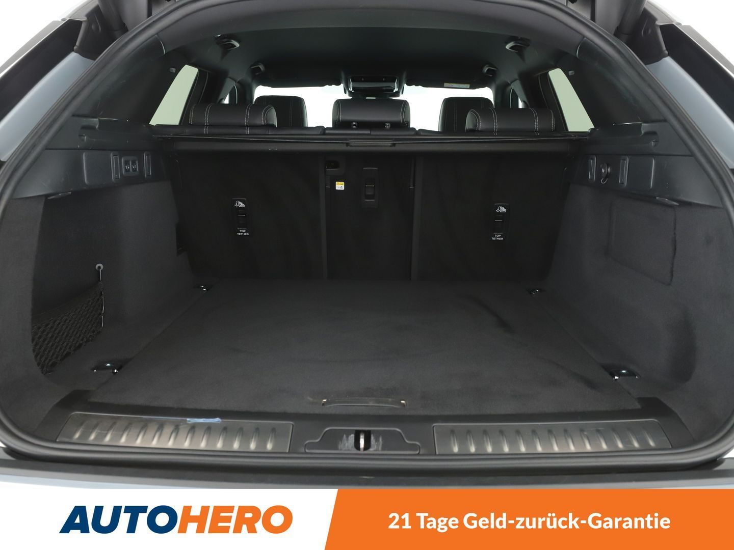 Range Rover Velar D300 R-Dynamic HSE Aut. - Samsaru's Car Outlet