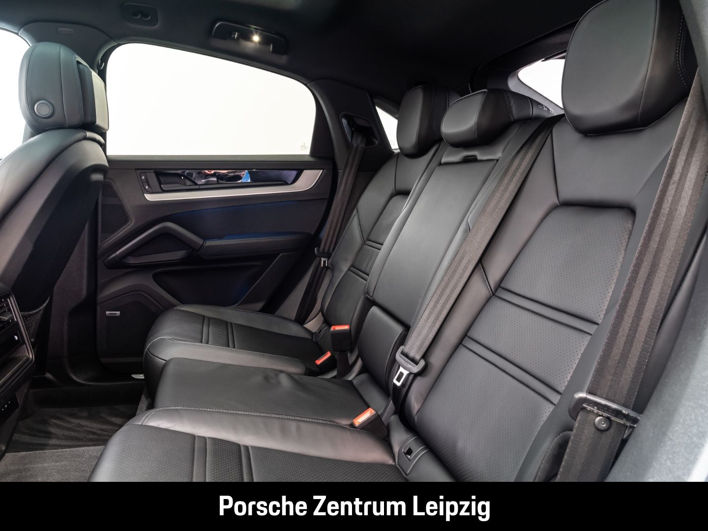 Porsche Cayenne E-Hybrid Coupe HD HeadUp InnoDrive AHK