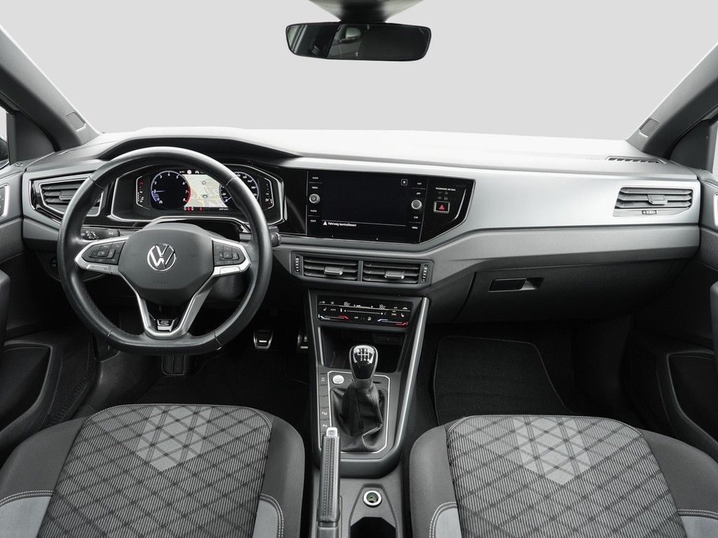 Volkswagen Taigo 1.0 TSI R-line - Samsaru's Car Outlet