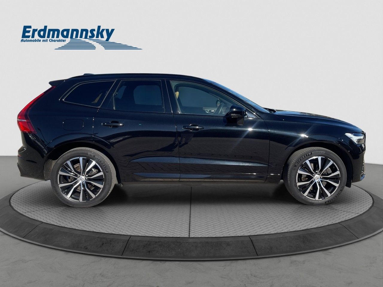Volvo XC60 B5 Ultimate Dark AWD/AHK/Pano/Standhz/20Zo