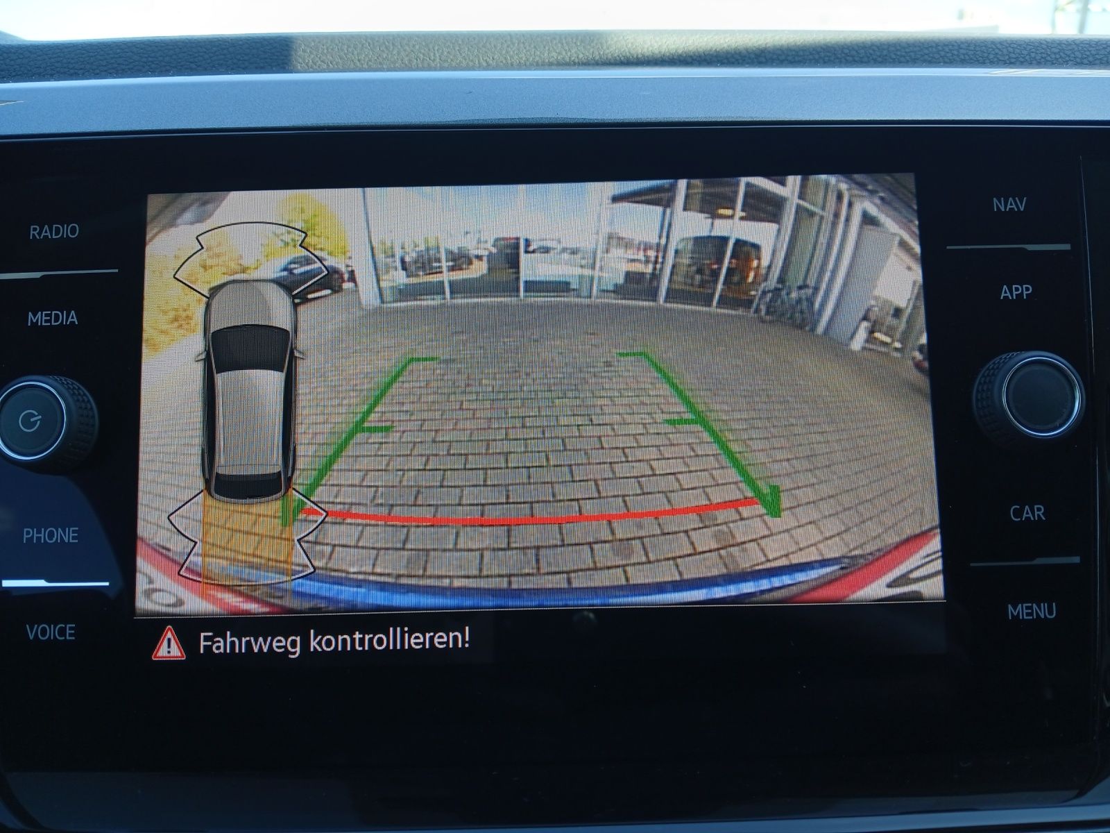 Volkswagen Taigo TSI Style DSG - Samsaru's Car Outlet