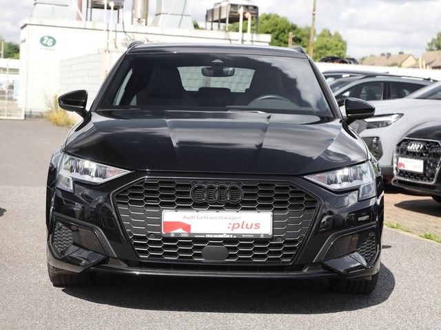 Audi A3 Sportback 35 TDI Advanced LM18 Sports. Navi+