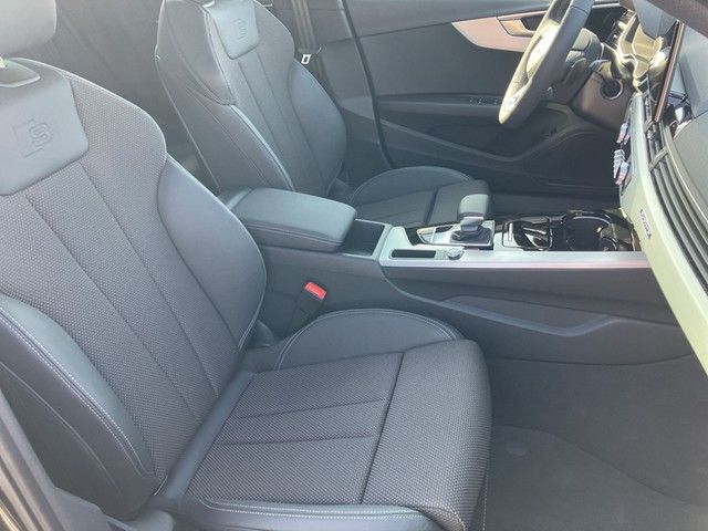 Audi A4 Avant 40 TFSI quattro S-tronic S-line AHK PAN