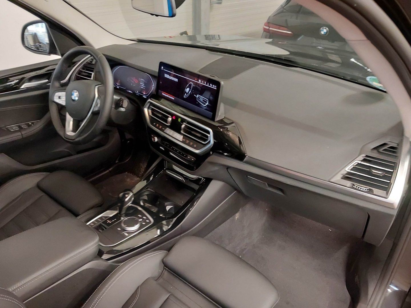 BMW X3 xDrive 20d - Samsaru's Car Outlet