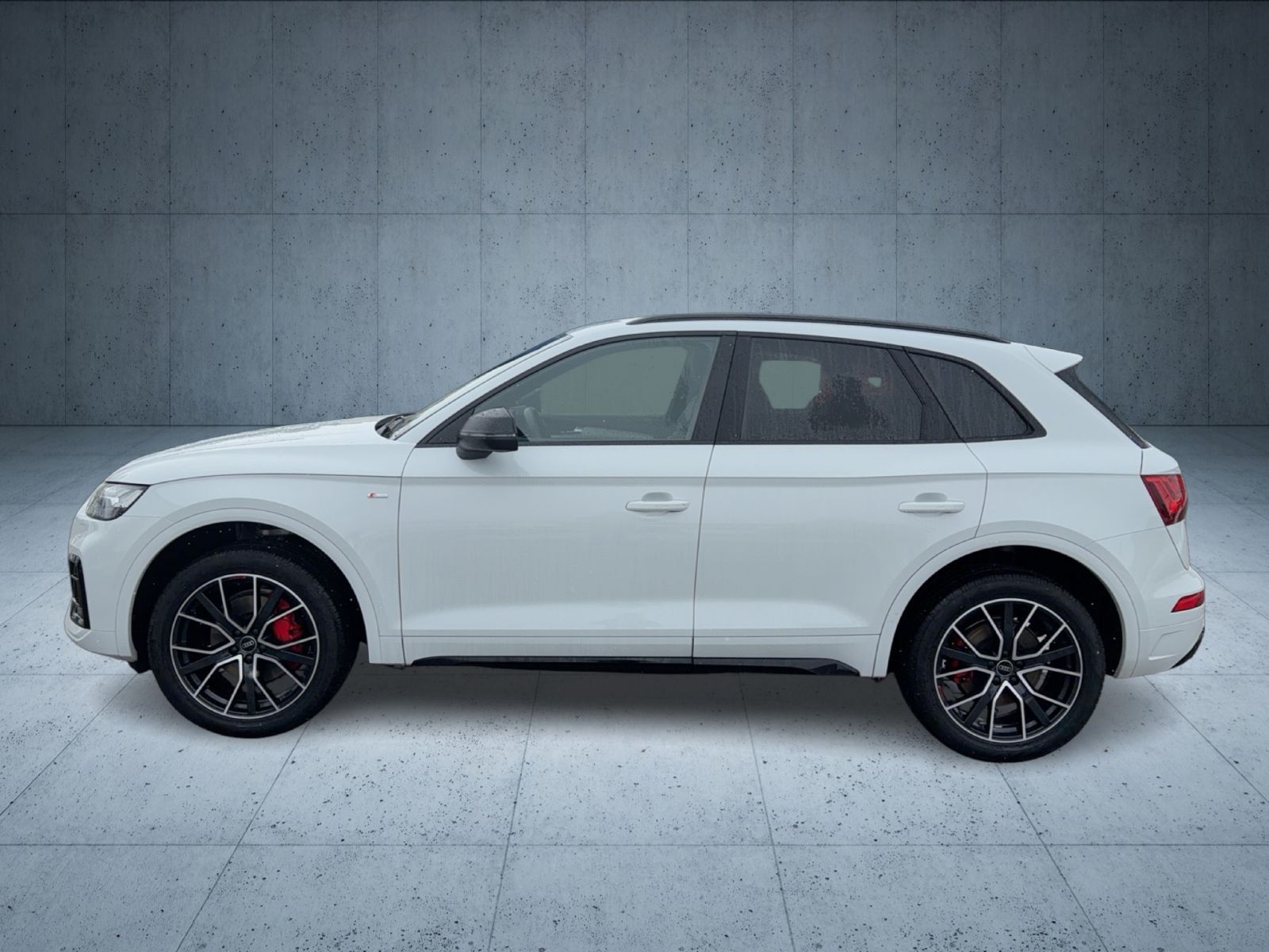 Audi Q5 S line 40 TFSI qu AHK/Matrix/Kam/ACC/PBox/20"