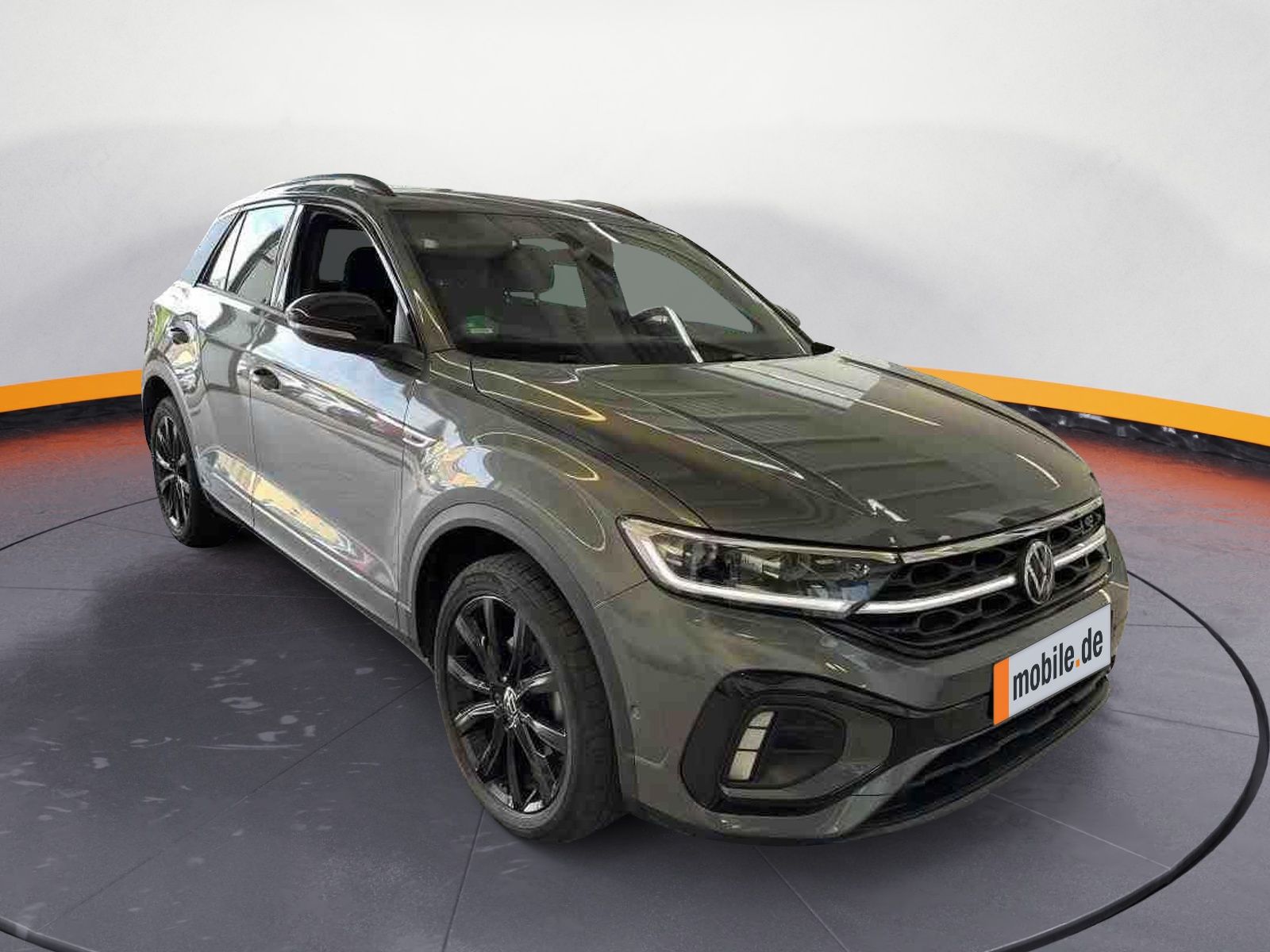 Volkswagen T-Roc 1.5 TSI R-Line - Samsaru's Car Outlet