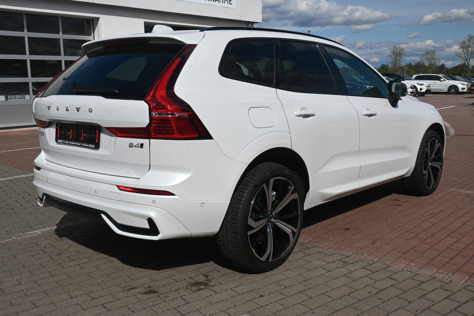 Volvo XC60 B4 D AWD Ultimate Dark*STDHZG*360°*LUFT*ACC