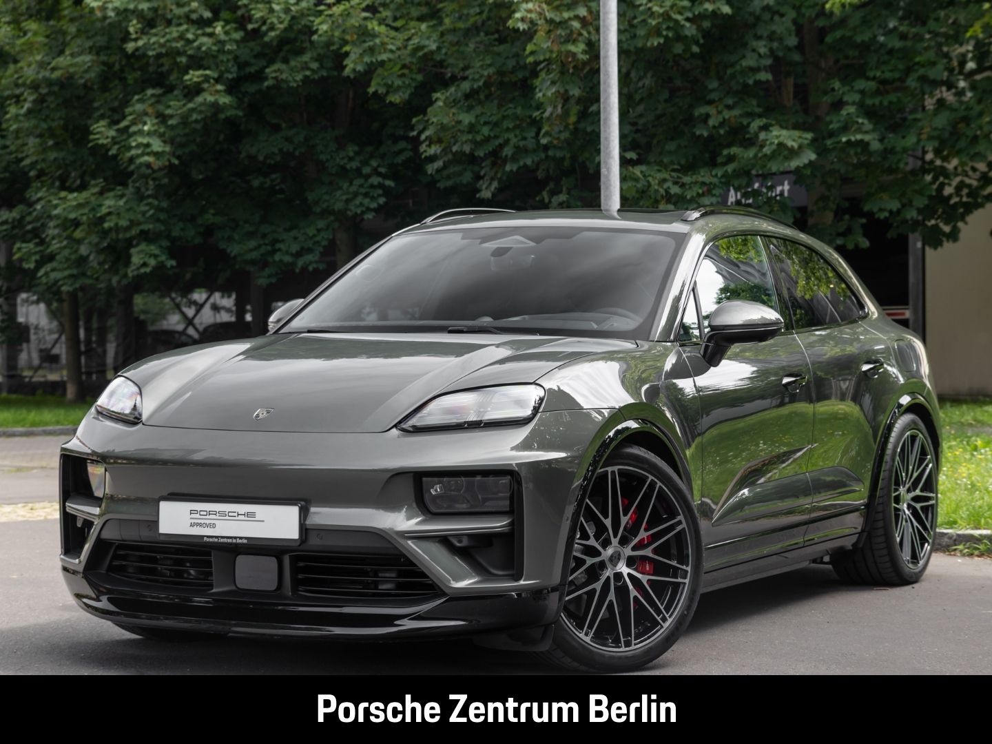 Porsche Macan Turbo Burmester Rückfahrkamera Panorama
