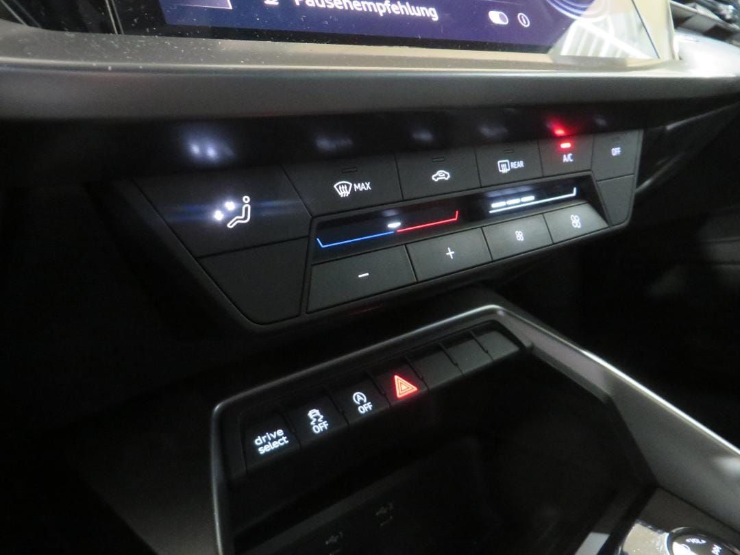 Audi A3 Sportback S line 40 TFSI S-tronic Quattro