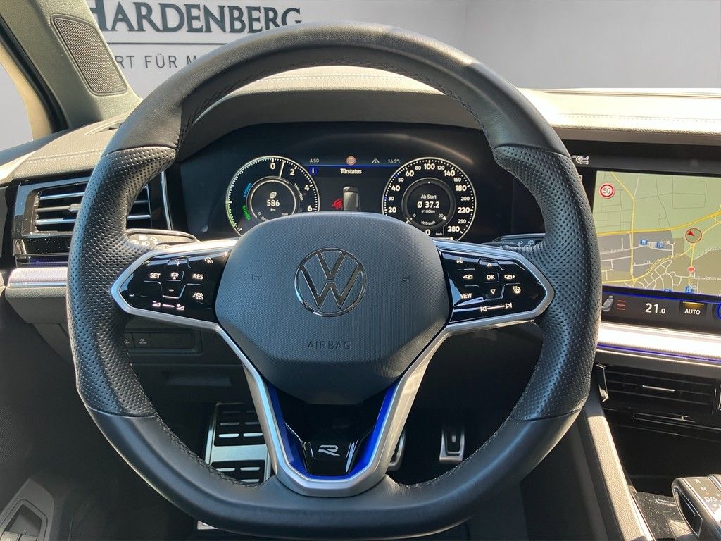 Volkswagen Touareg 3.0 V6 eHybrid OPF 4MOTION R - Samsaru's Car Outlet