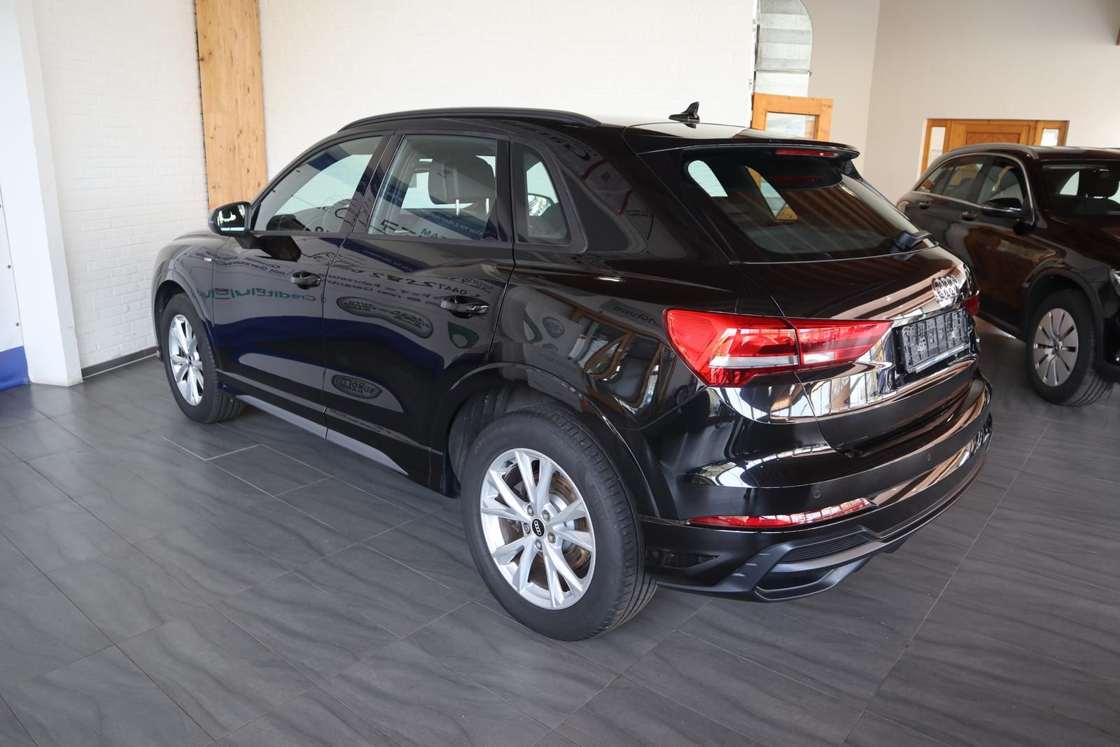 Audi Q3 40 TDI quattro S tronic S line Pano/RFK/LED/A