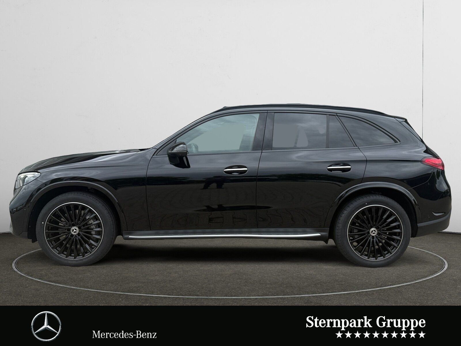 Mercedes-Benz GLC 300 d 4M AMG Distro+Pano+AHK+HuD+Massage+360