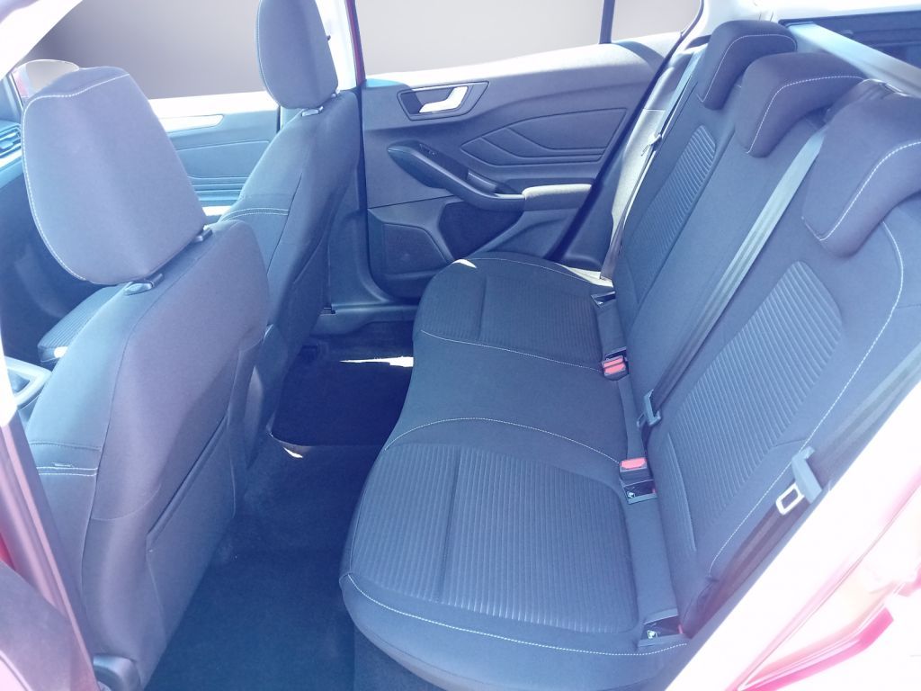 Ford Focus Turnier 1.0 EcoBoost Hybrid Aut. TITANIUM