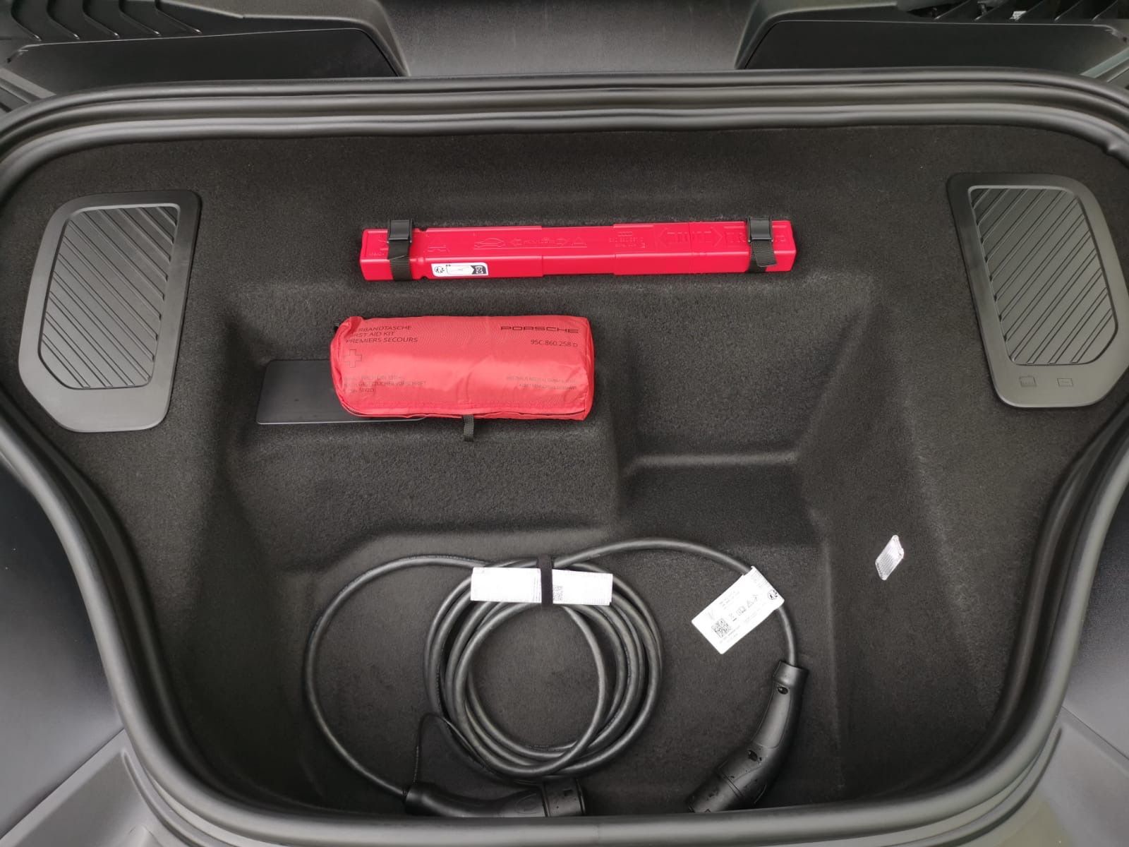 Porsche Macan - Samsaru's Car Outlet