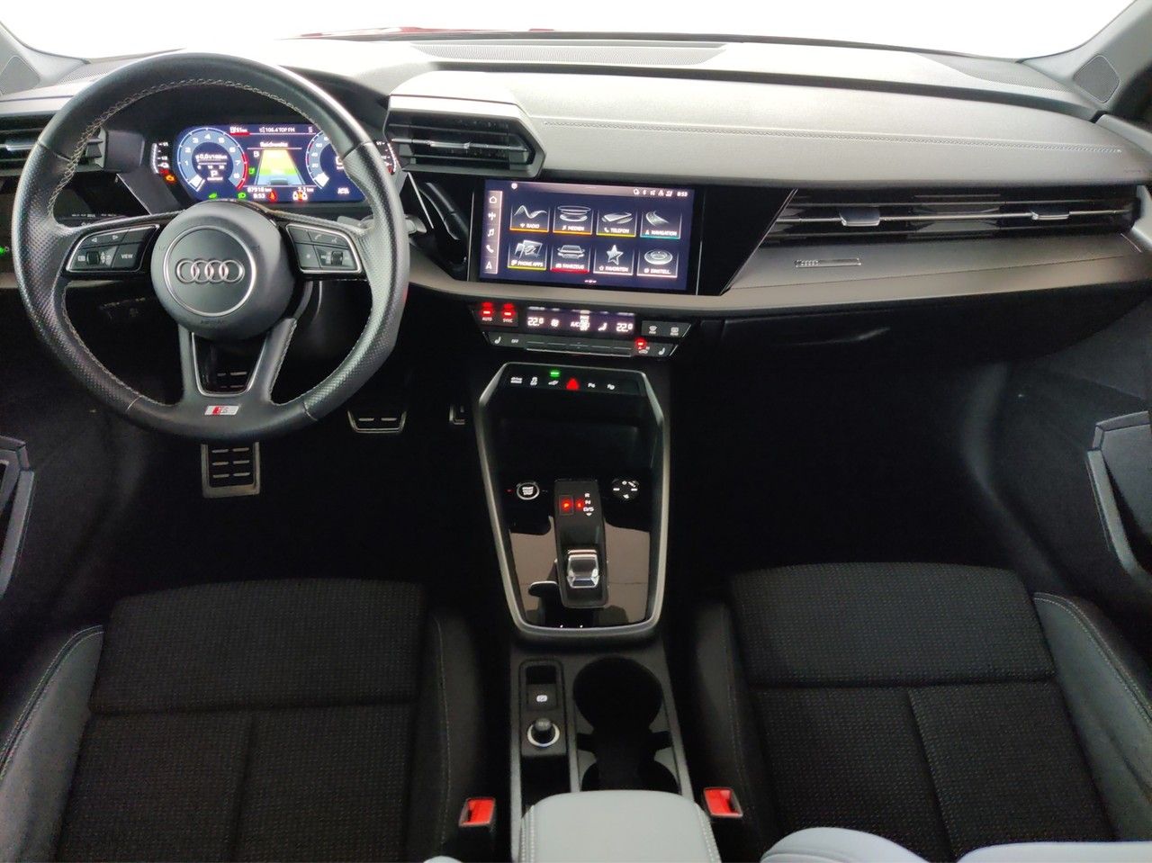 Audi A3 Sportback 40 TFSIe S tronic S line, AHK, LED