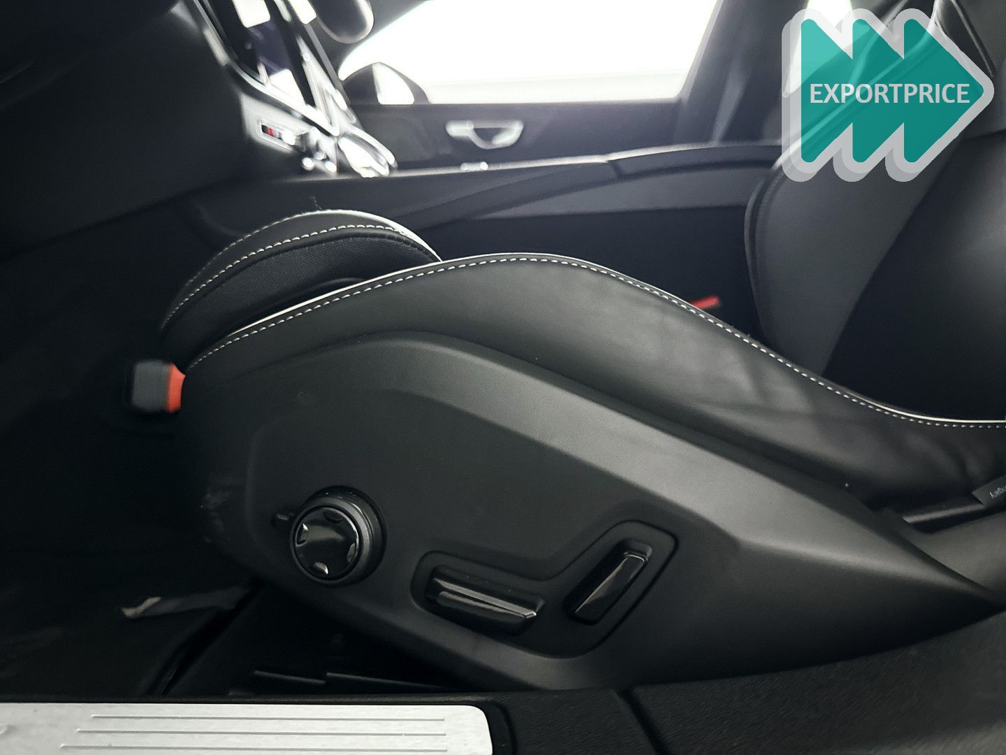 Volvo V60 T6 Plug-in hybrid AWD Plus Dark | 360° kamer