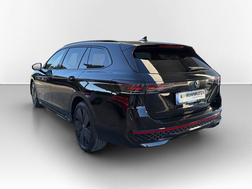 Volkswagen Passat 1.5 eHybrid DSG R-Line DCC BLACK STYLE*AH