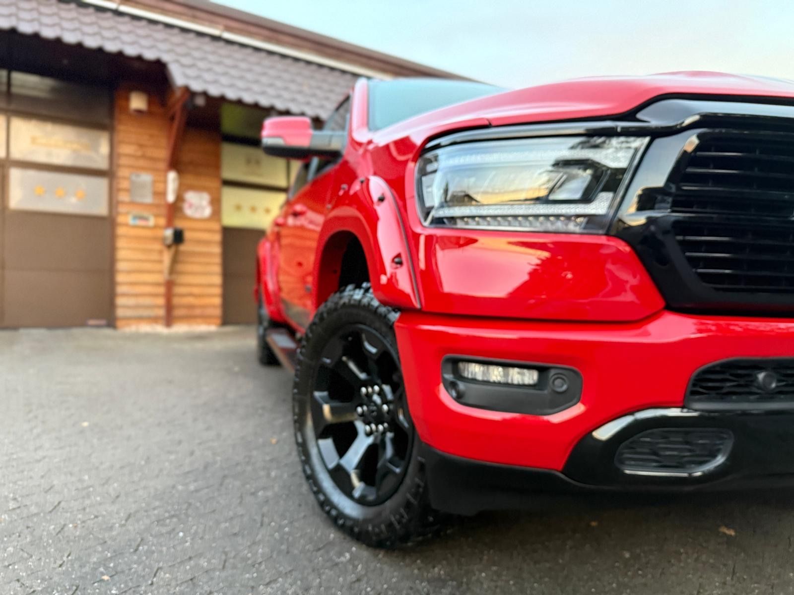 Dodge V8*SPORT*LIFT*4X4*AHK*LED*OFFROAD*NAVI*GARANTIE