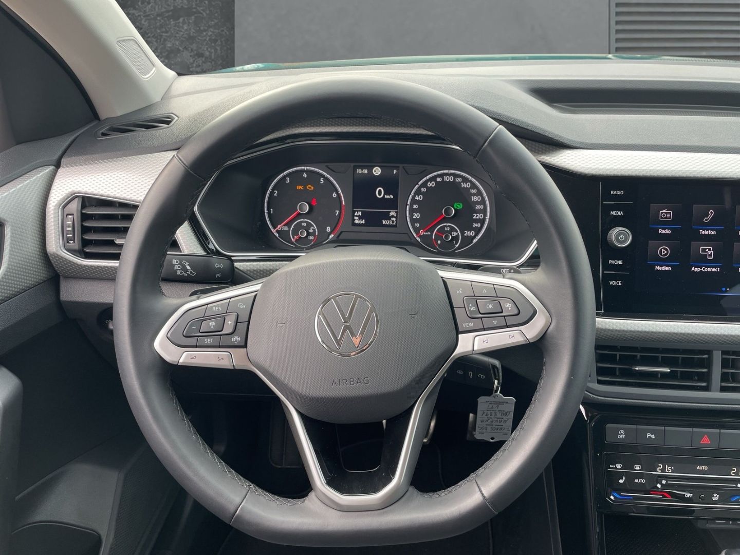 Volkswagen T-Cross 1.0 TSI Move - Samsaru's Car Outlet