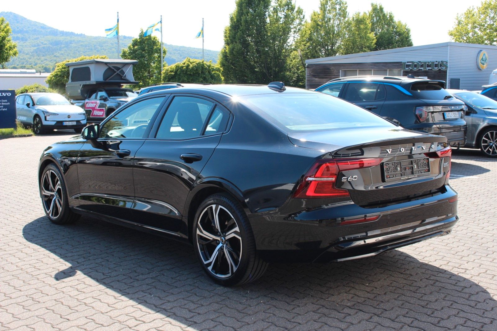 Volvo S60 B5 Benzin Ultimate Dark AWD +harman+ACC+HUD+