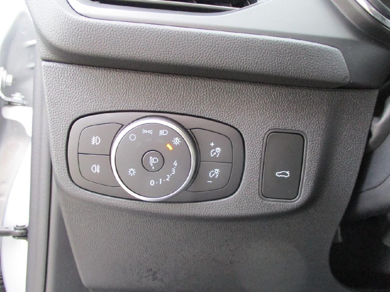 Ford Focus T. 1.5 Active Aut., ACC, Navi, 4J. FGS