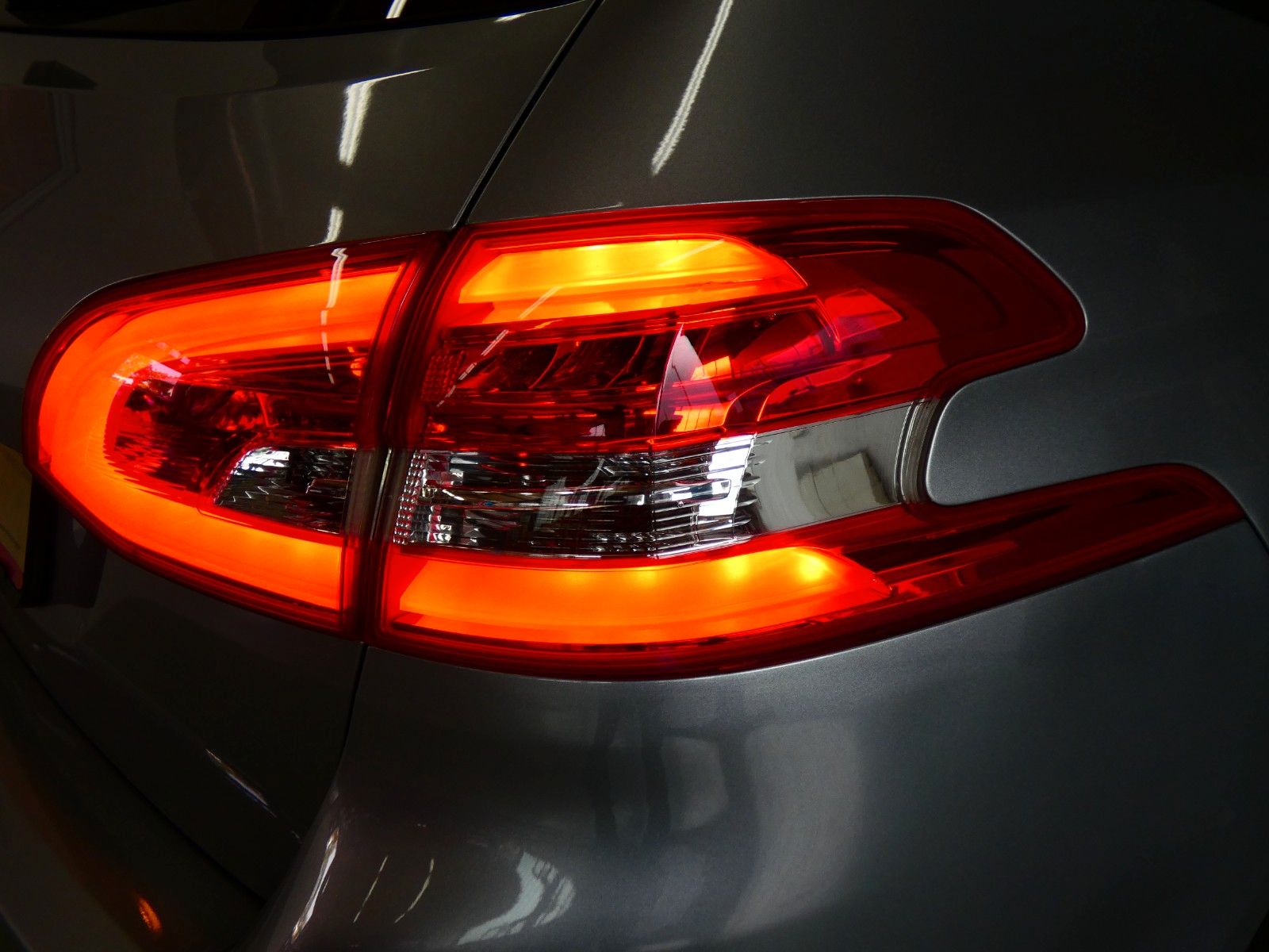Peugeot 308 SW 1.5 HDi Active Pack - Samsaru's Car Outlet