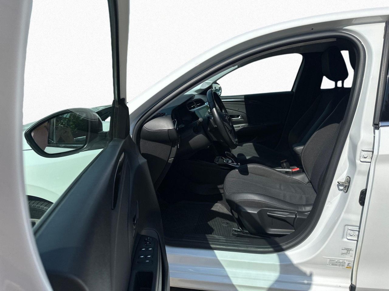 Opel Corsa Elegance - Samsaru's Car Outlet