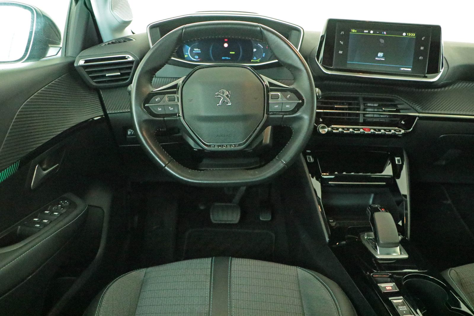 Peugeot E-208 e-Allure - Samsaru's Car Outlet