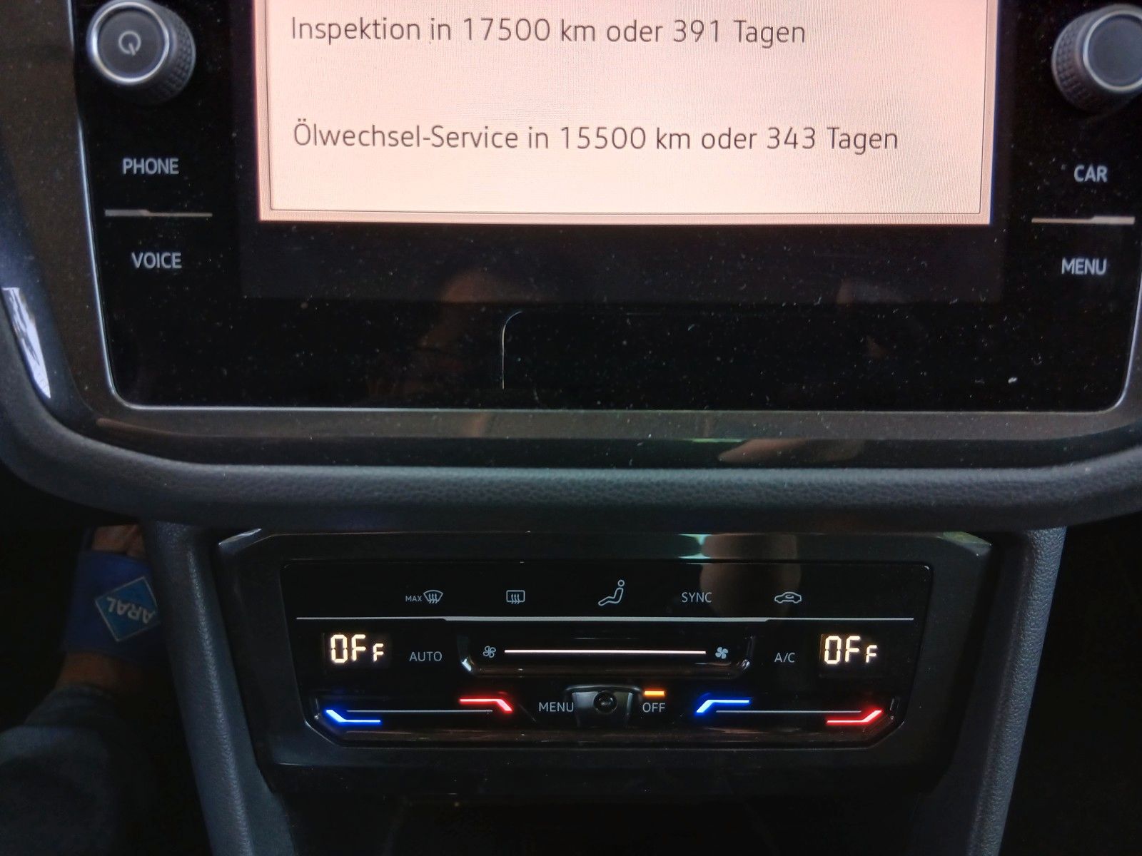 Volkswagen Tiguan Life - Samsaru's Car Outlet