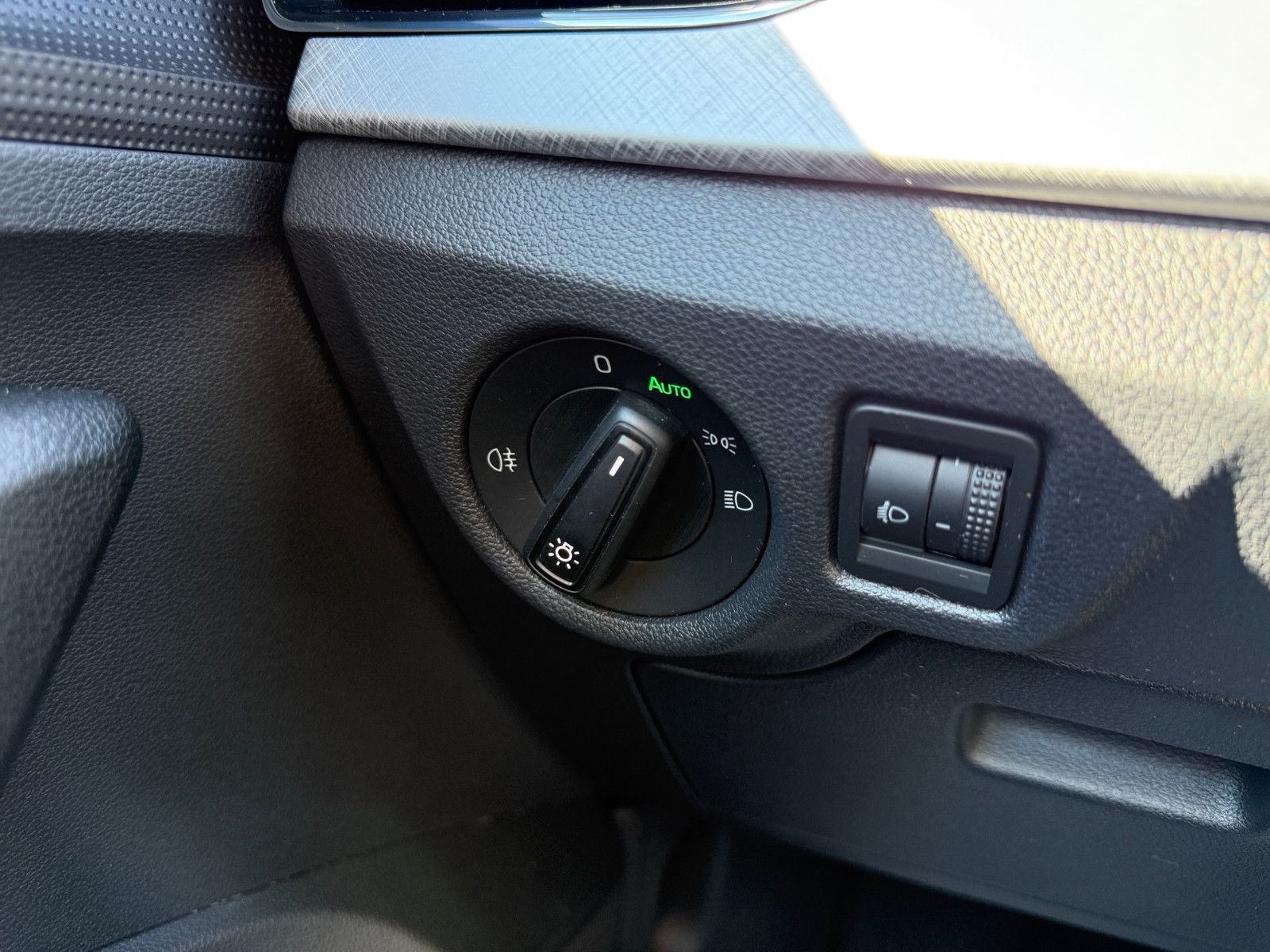 Skoda Kamiq 1.0 TSI - Samsaru's Car Outlet