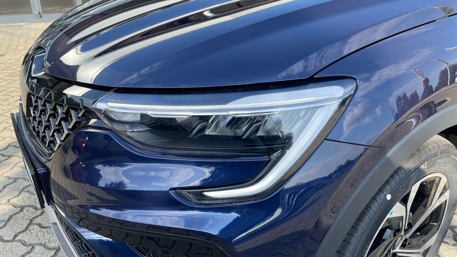 Renault Arkana TECHNO Mild Hybrid - Samsaru's Car Outlet