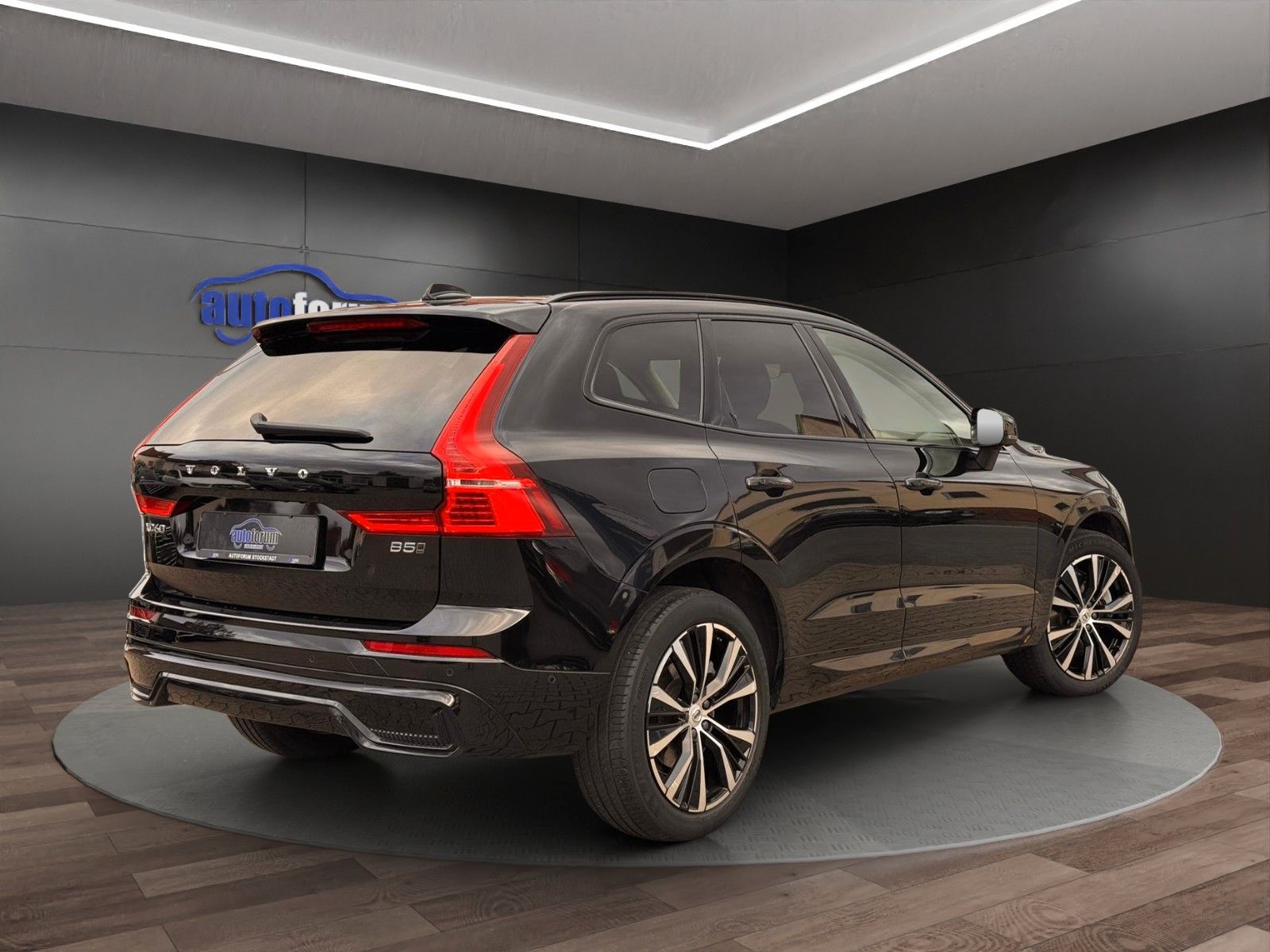 Volvo XC60 Ultimate Dark AWD AHK°PANO°HUD°360°STANDHZG