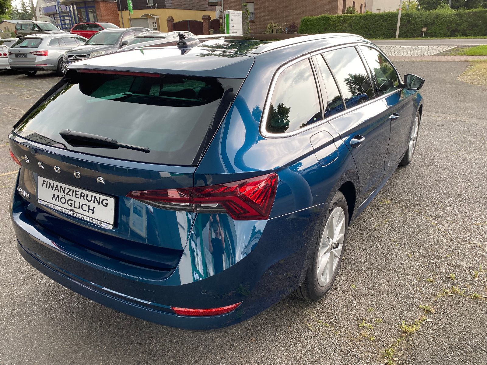Skoda Octavia Combi 1.5 TSI Style - Samsaru's Car Outlet