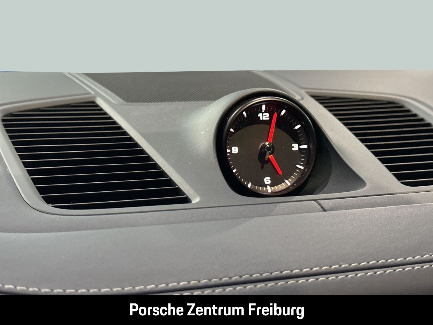 Porsche Cayenne E-Hybrid Coupe Platinum Edition Head-Up